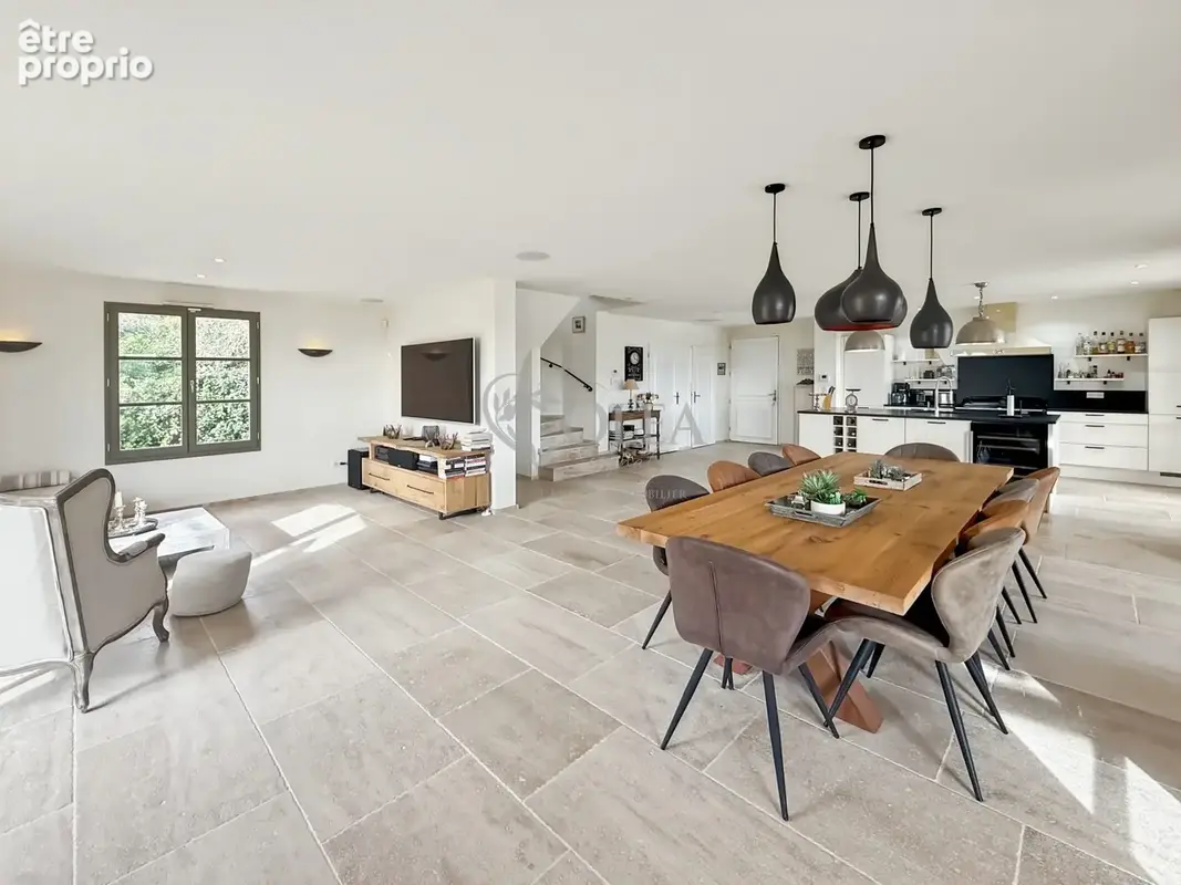 Maison 5 pièces 158 m² à vendre à Uzes (30700) - photo 5