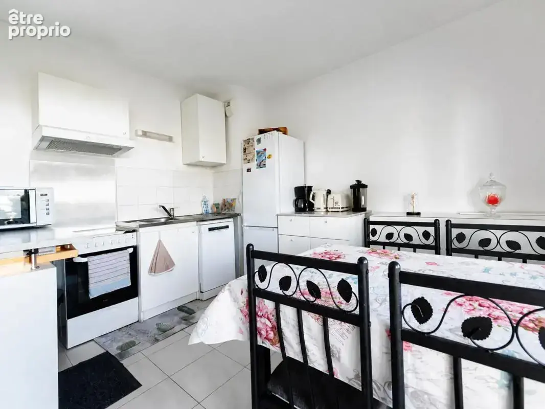 Appartement 2 pièces de 43 m² situé à Marseille - photo 4