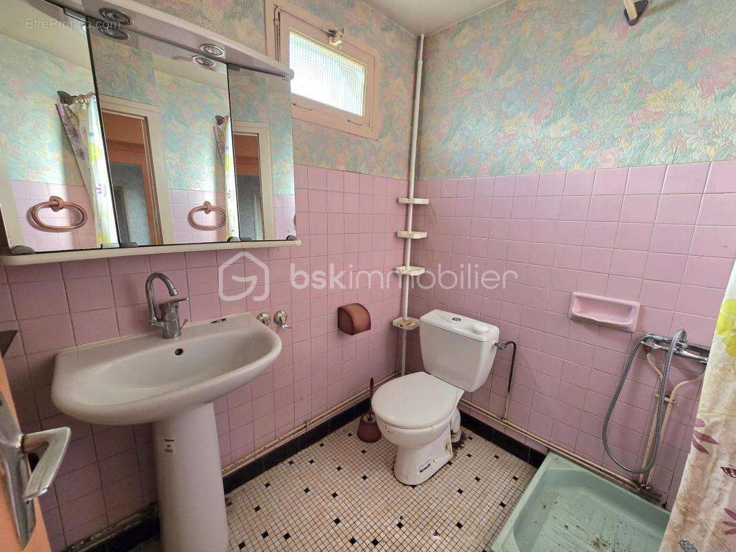 Maison à SAINT-PRIEST-BRAMEFANT