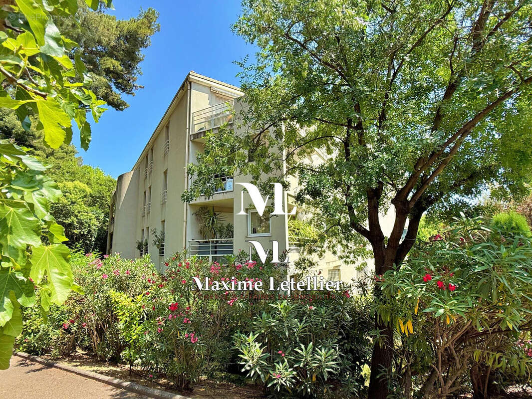 Appartement à MARSEILLE-11E