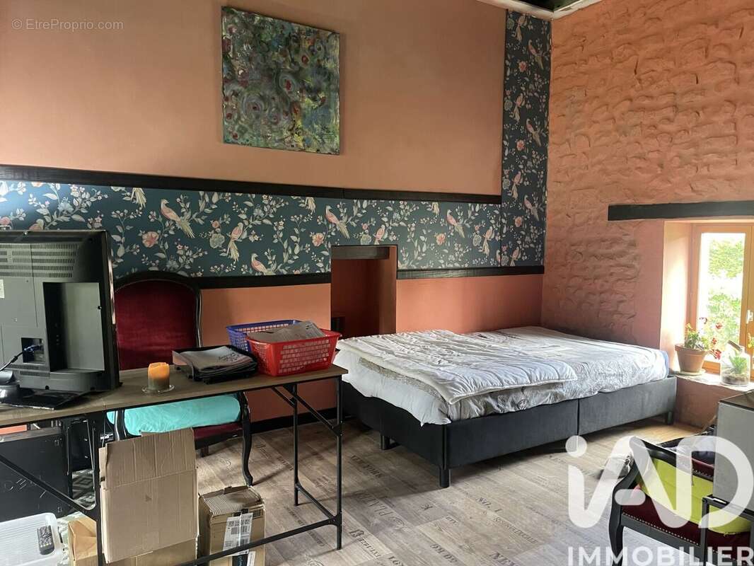 Photo 3 - Maison à LE VEURDRE