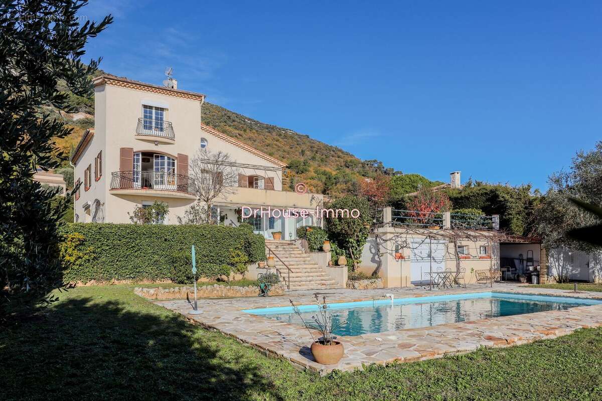 Maison à GATTIERES