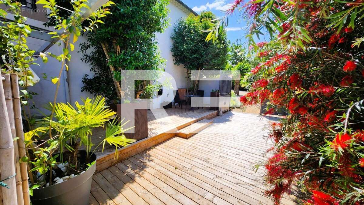 Maison à VEZENOBRES