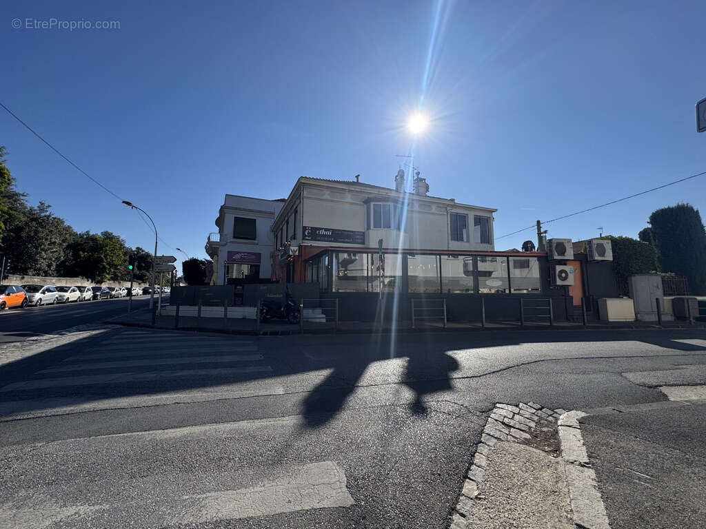 Commerce à MARSEILLE-12E