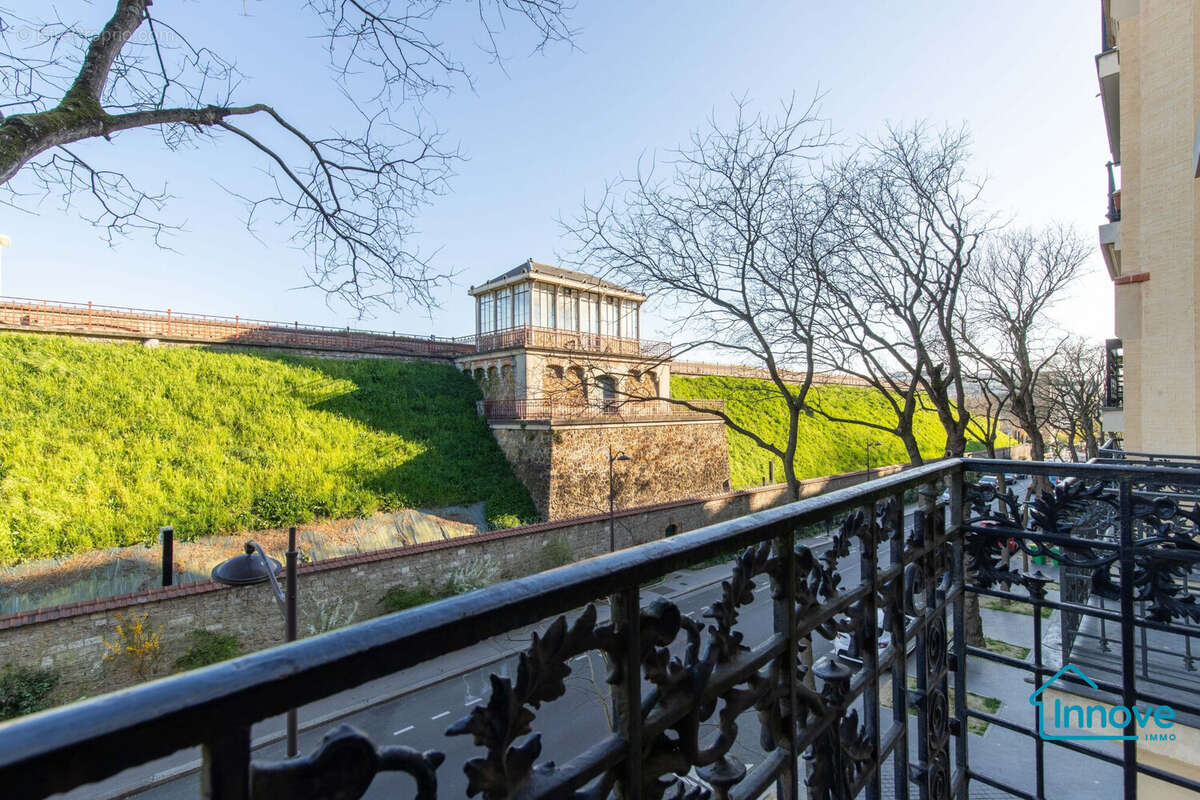 Appartement à PARIS-14E