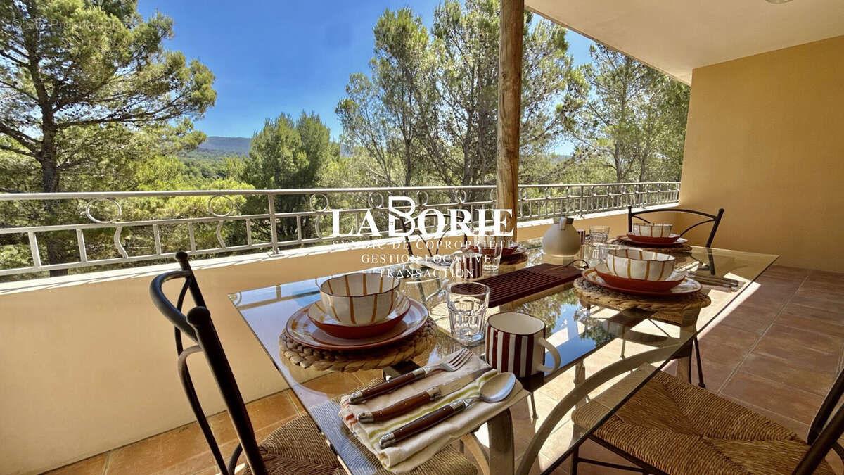 Appartement 4 pièces 76 m² à vendre à Saumane-De-Vaucluse (84800) - photo 8