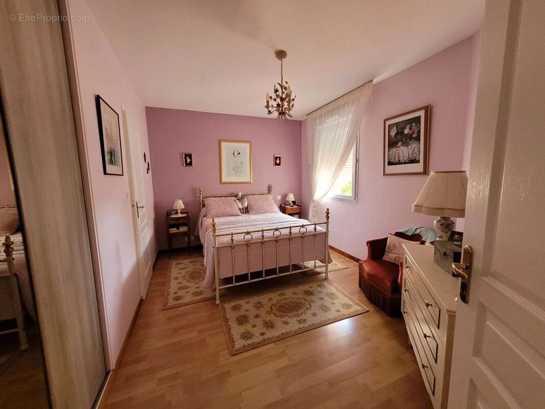 Charmante maison de plain-pied, avec piscine et garage à 10 minutes de Cahors - photo 8