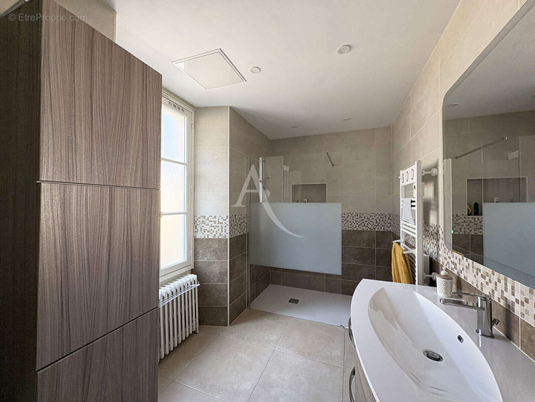 Maison de village avec piscine - Proche DOURDAN (91410) - 10 pièce(s) 240 m2 - photo 8