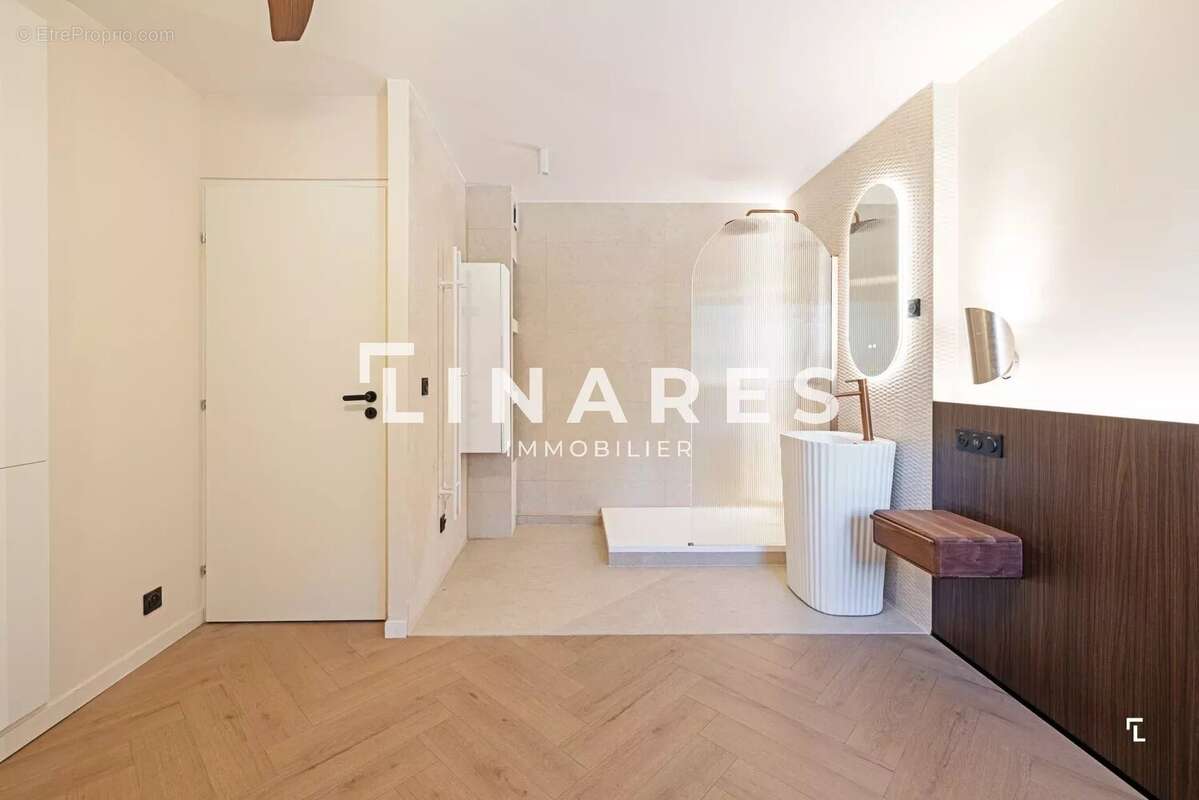 Appartement à MARSEILLE-7E