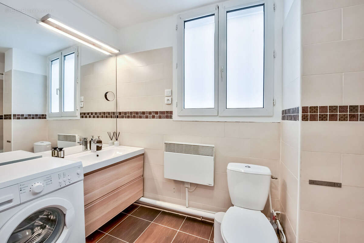 Appartement à PARIS-18E