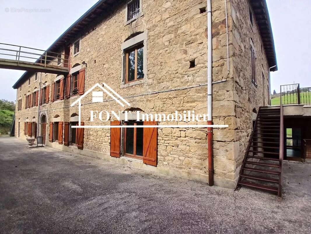 Appartement à DOIZIEUX