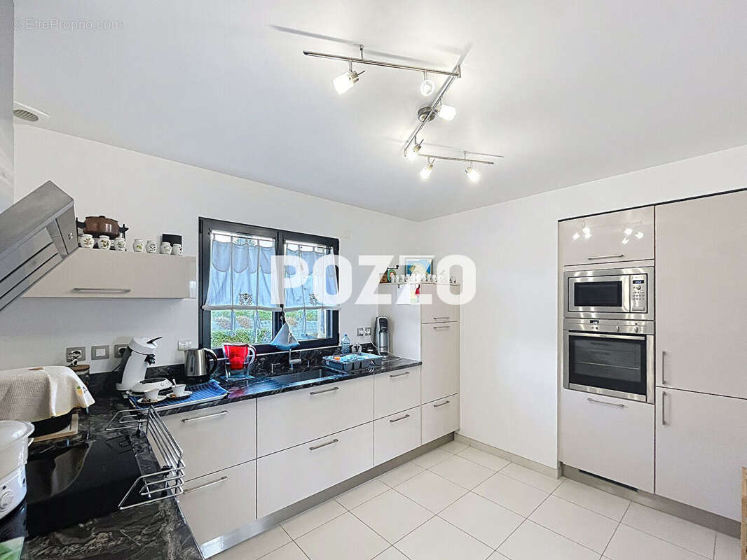 Maison à TESSY-SUR-VIRE