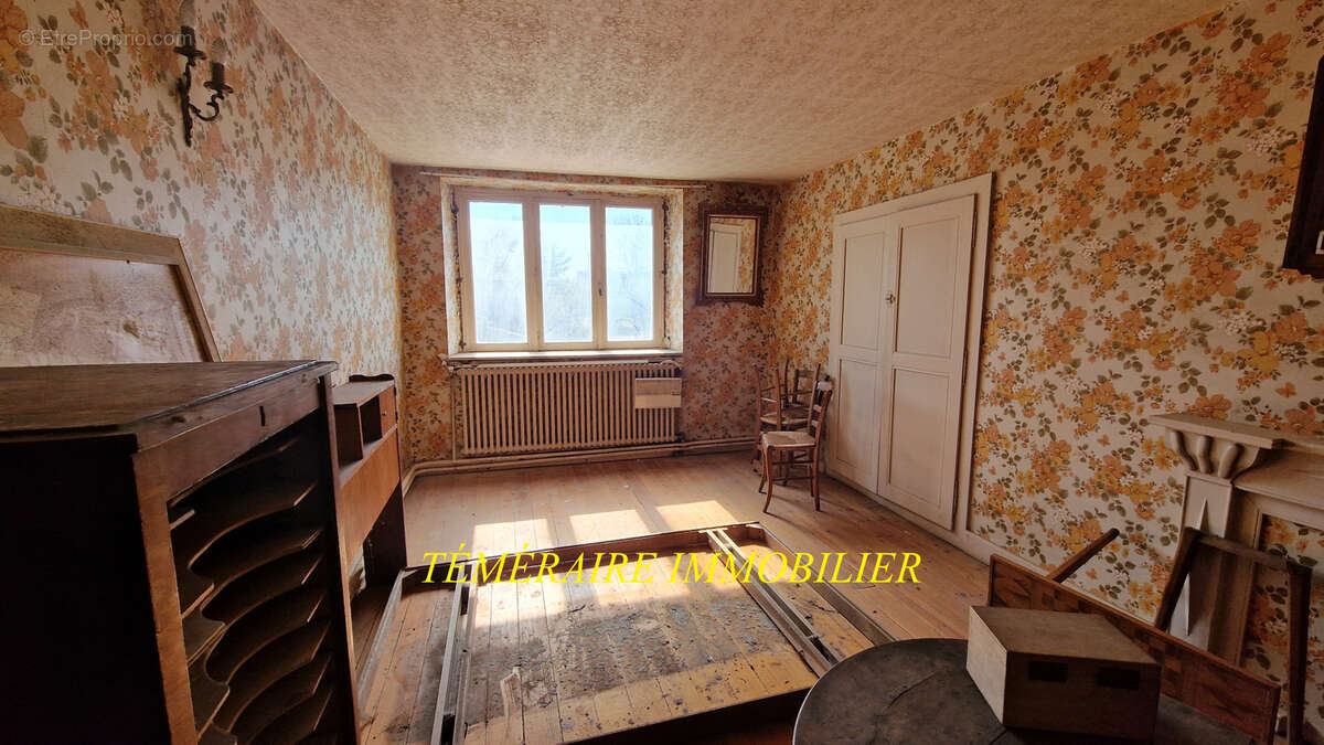 Champagnole 10 mins - Ancienne ferme de 174m2 - photo 13