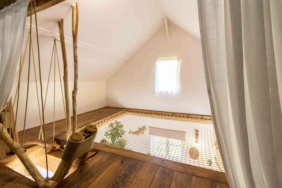 Maison à LA ROQUE-GAGEAC