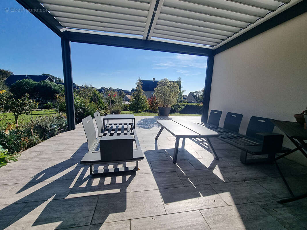 Maison à DRAGEY-RONTHON