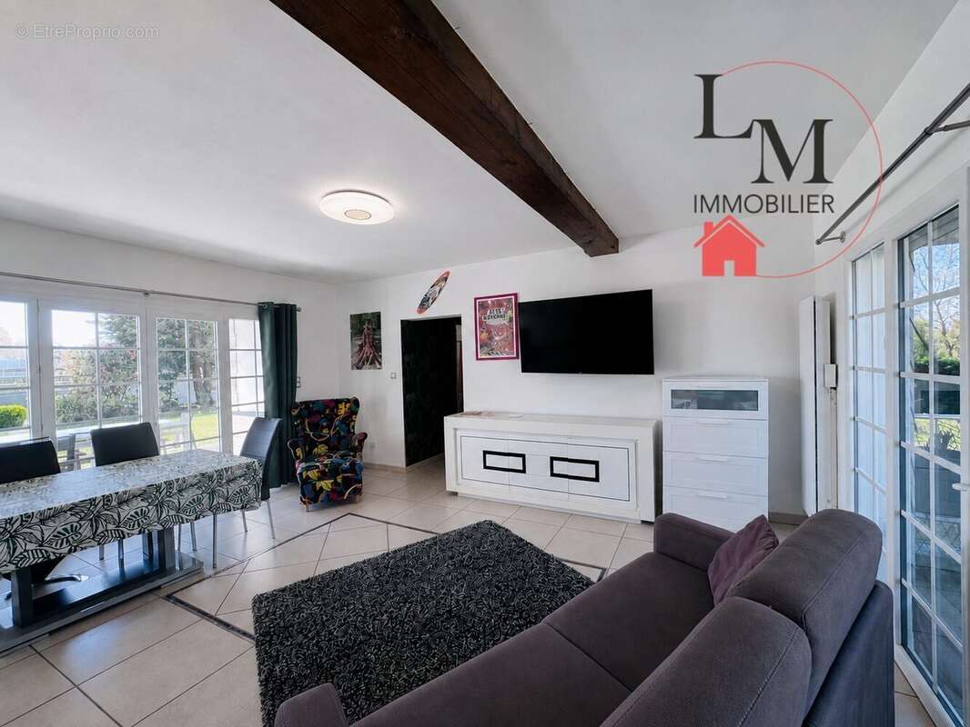 Maison 180 m² à Saint-Palais  - photo 7