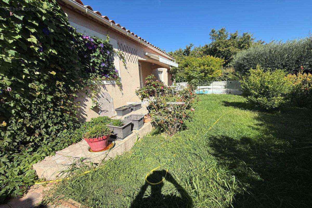 Maison à SAINT-MARTIN-DE-CRAU
