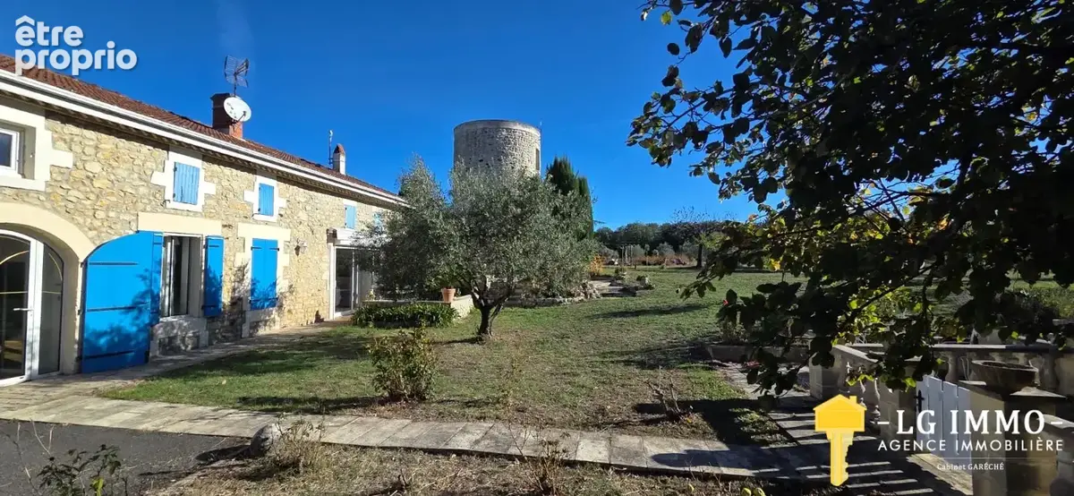Propriété charentaise avec oliveraie, 4ha de terrain, vue estuaire - photo 3