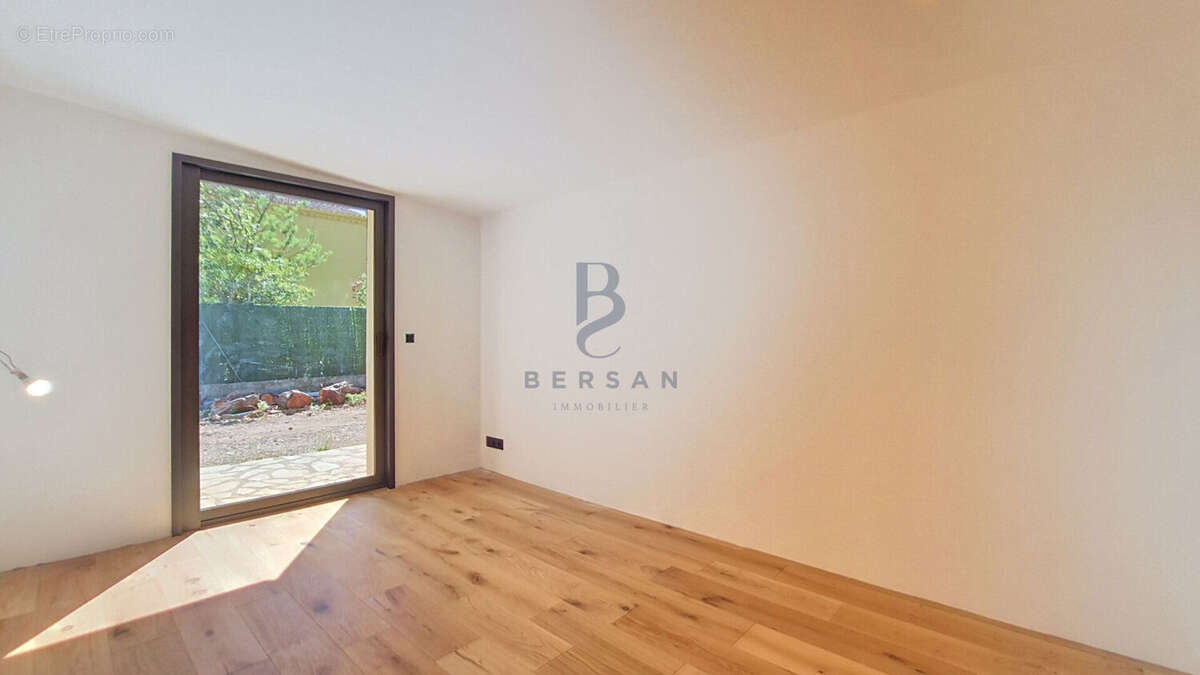 Maison à FREJUS