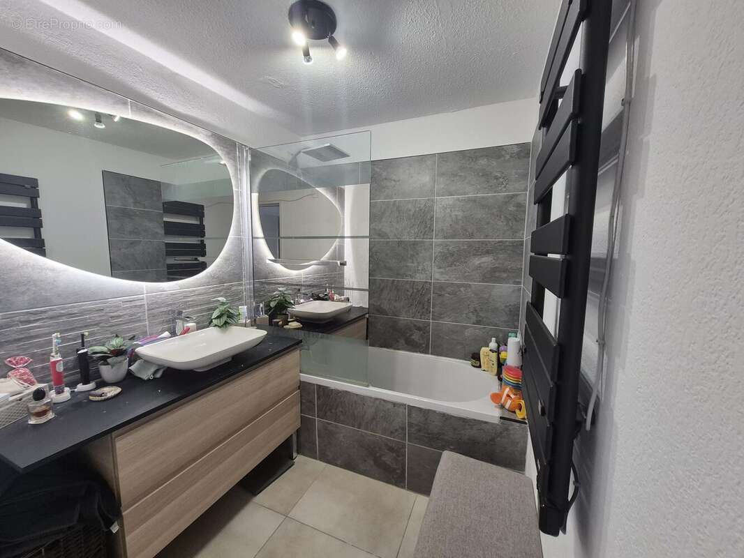 Appartement 85 m² à La Seyne-Sur-Mer  - photo 9