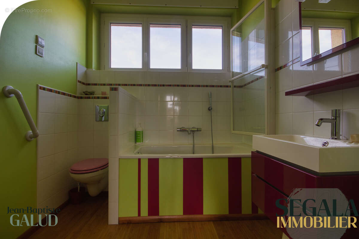 Maison familiale dans le centre ville - photo 23