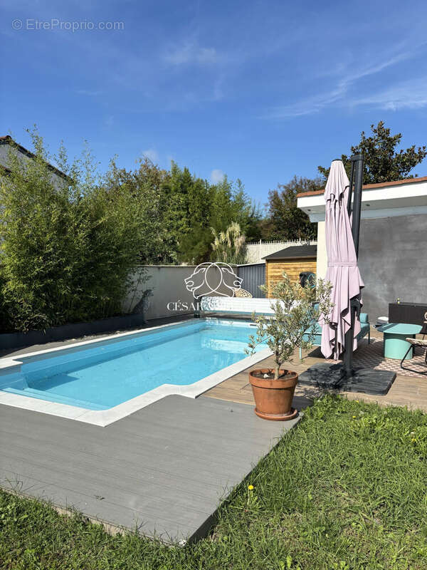 Maison à TASSIN-LA-DEMI-LUNE