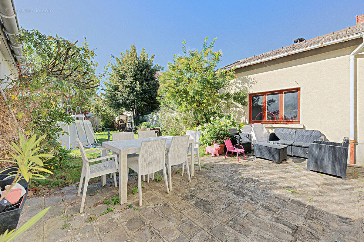 Maison à LE PERREUX-SUR-MARNE