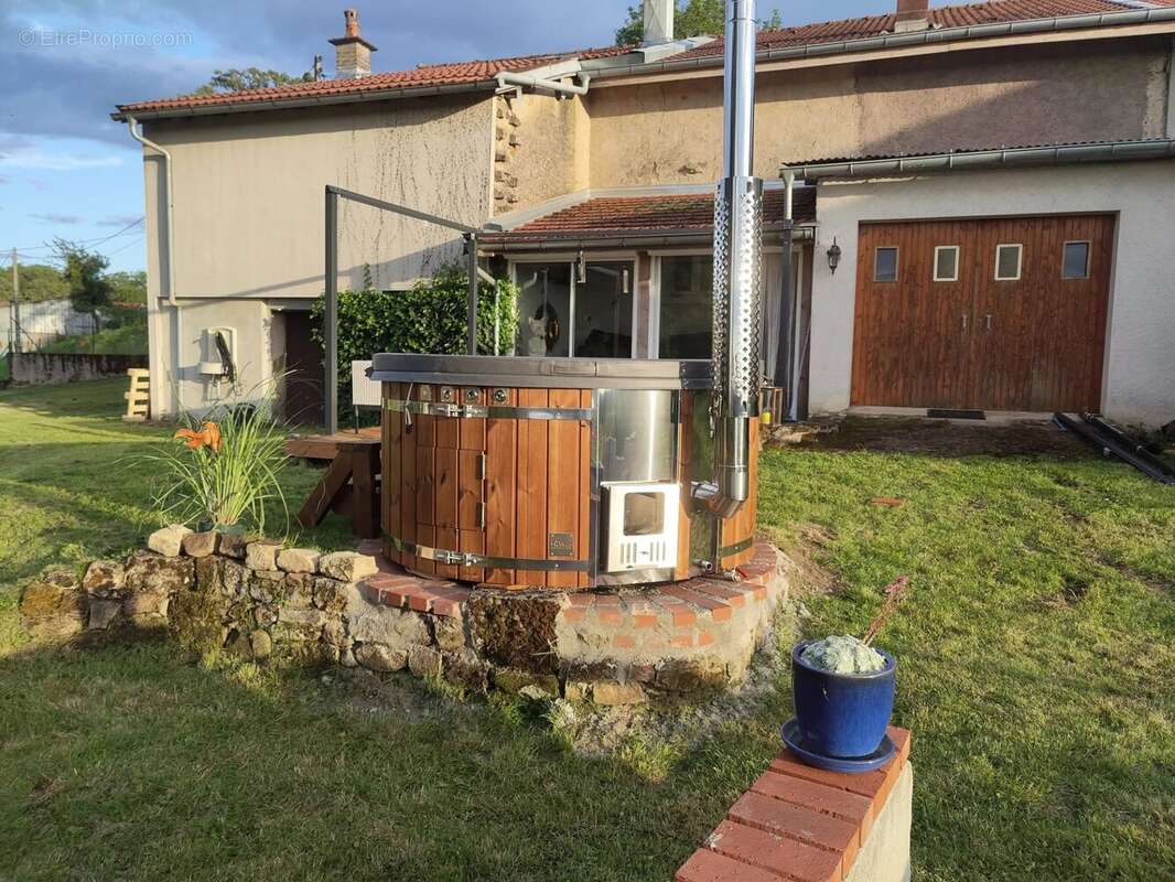 Maison à REGNEVELLE