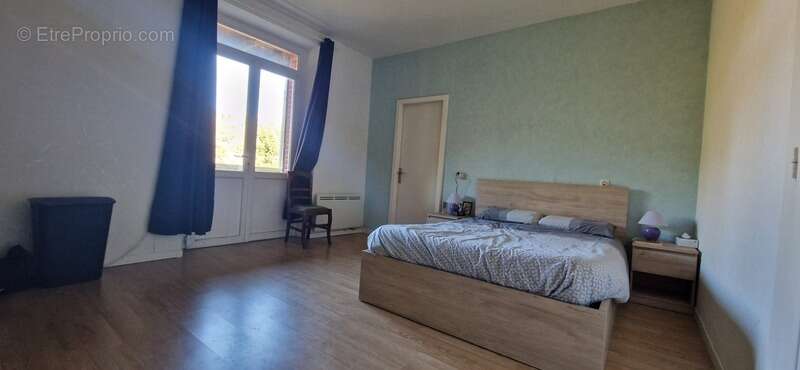 Maison à DECAZEVILLE