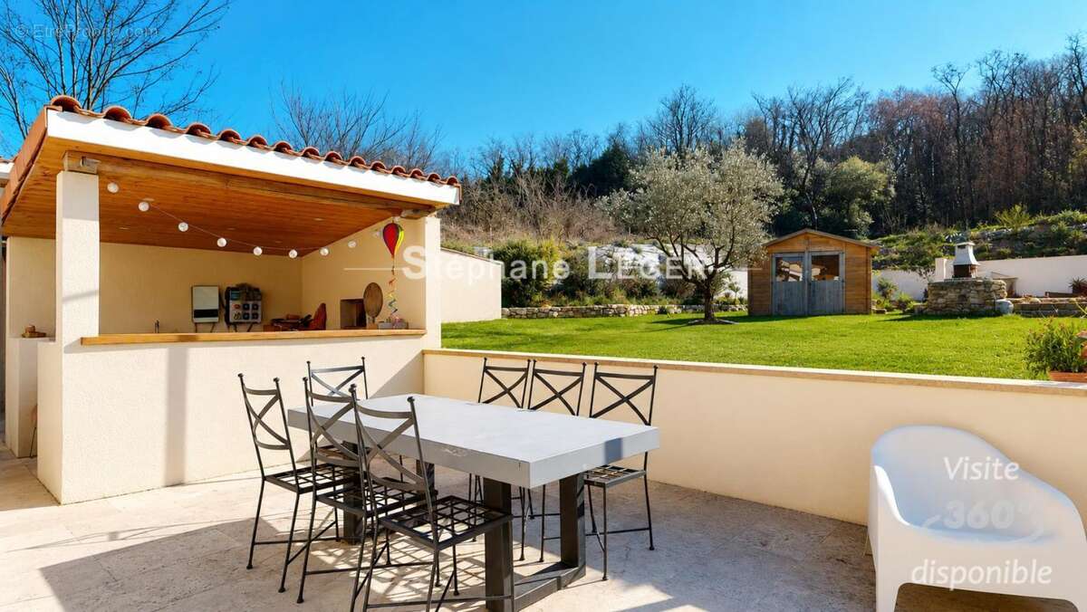 Maison à MONTELIMAR