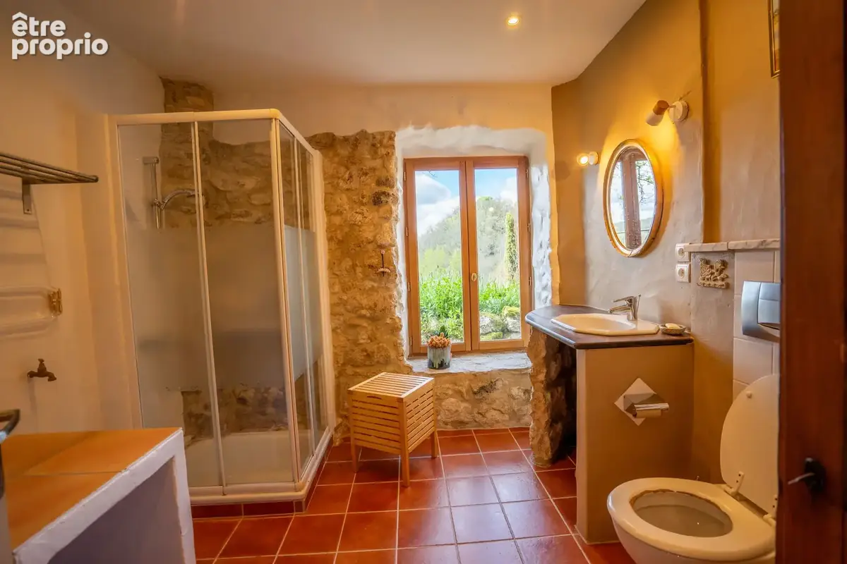 Maison en pierre avec chalet indépendant, sauna et terrain de 1,5 ha   Vue dégagée - photo 12