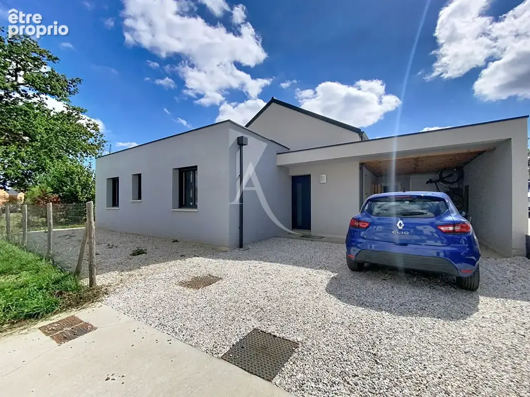 Photo Maison à La Membrolle-Sur-Longuenee au prix de 259 900€