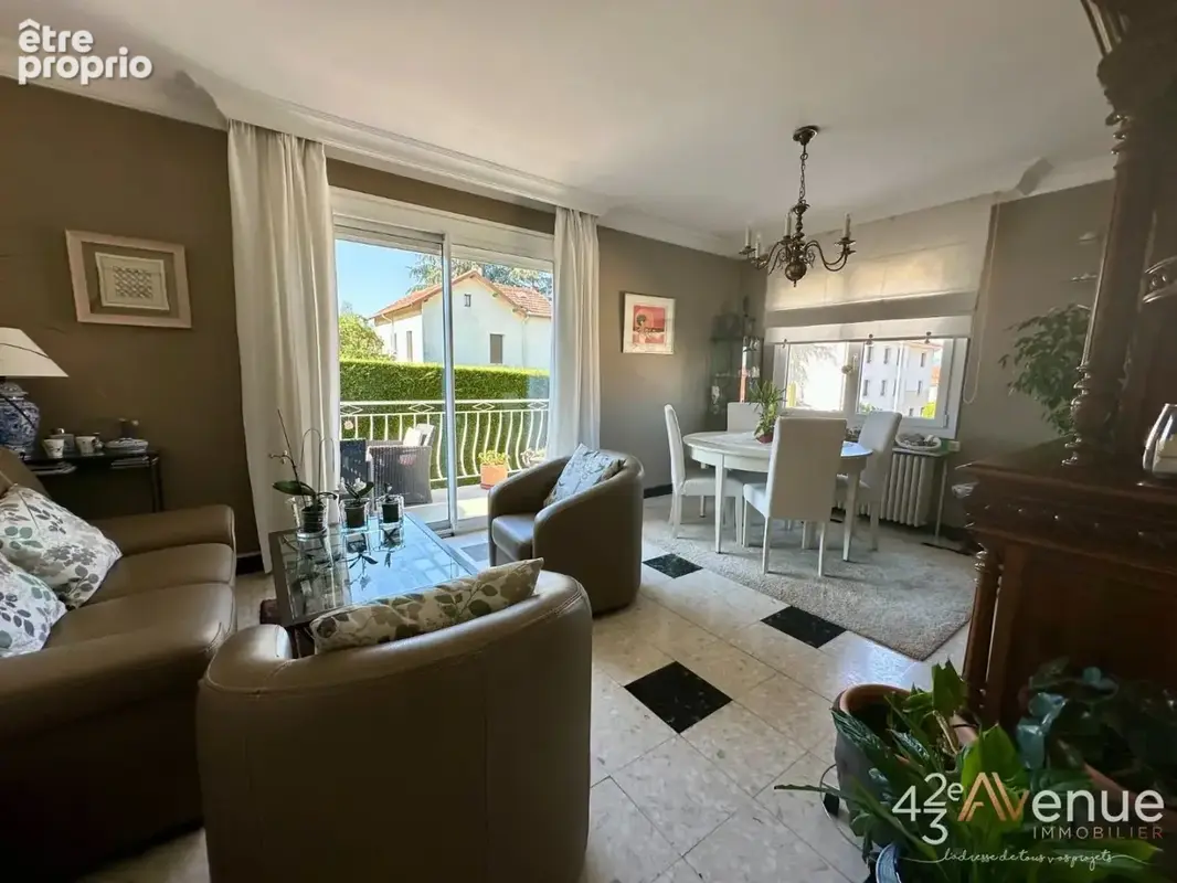 Maison 6 pièces 108 m² à vendre à Andrezieux-Boutheon (42160) - photo 3