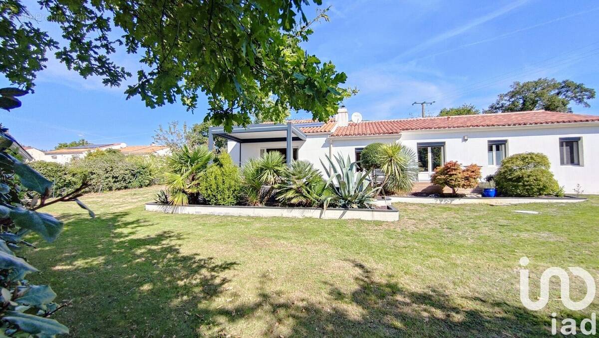 Photo 1 - Maison à SAINT-AVAUGOURD-DES-LANDES