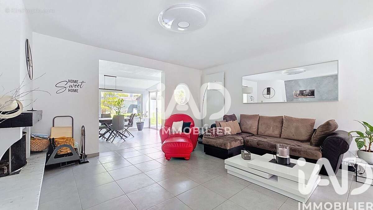 Photo 2 - Maison à COURCOURONNES