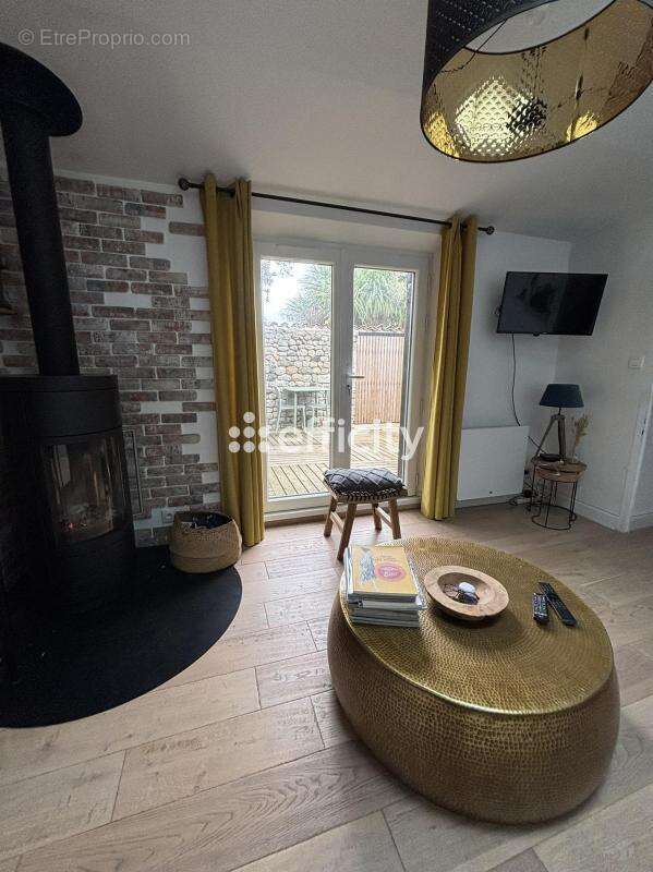 Maison à NIEUL-SUR-MER