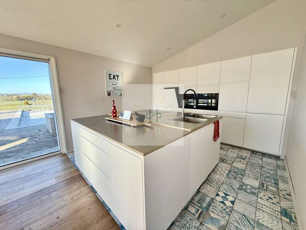 Maison à LA BATIE-ROLLAND