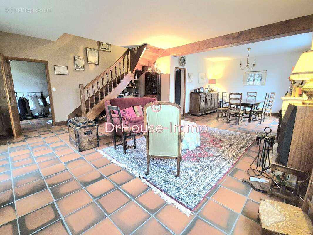 Maison à DRACY-LE-FORT