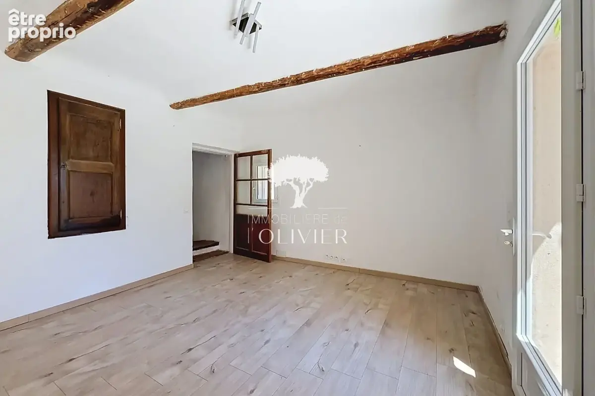 Maison 6 pièces 130 m² à vendre à Saint-Saturnin-Les-Apt (84490) - photo 5