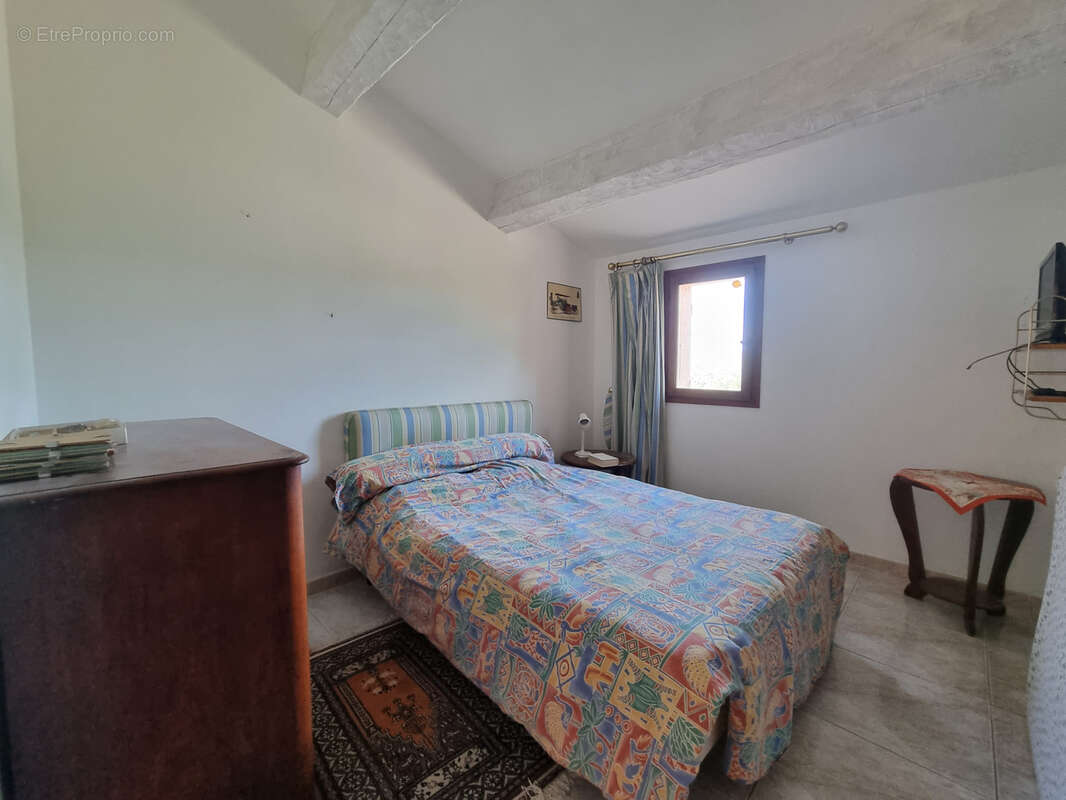 Maison à FOX-AMPHOUX
