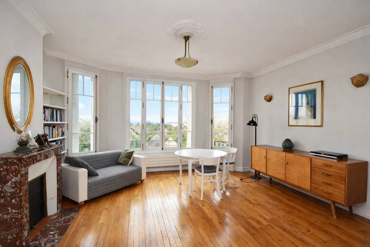 Appartement à LE VESINET