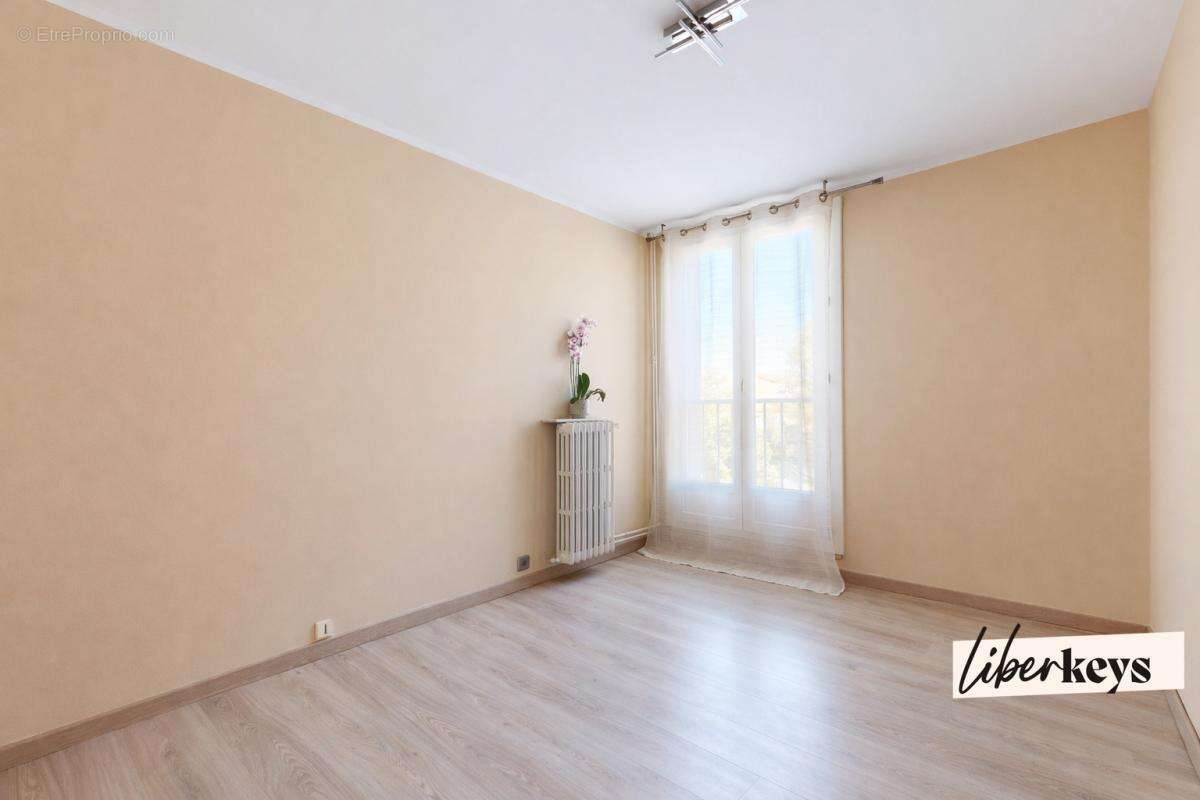 Appartement à MARSEILLE-11E