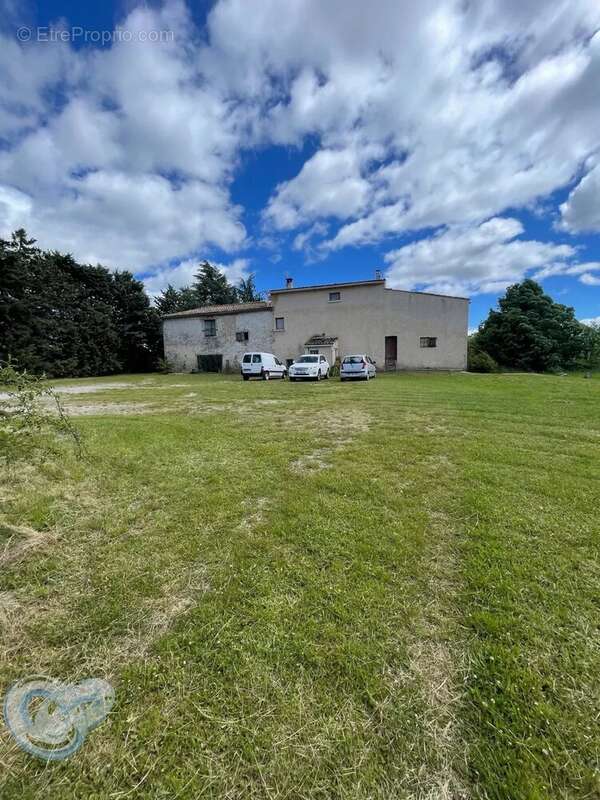 Appartement à SAINT-TRINIT