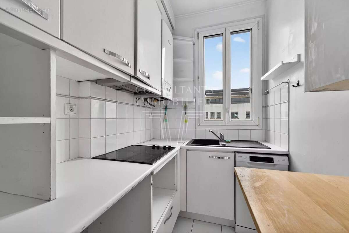 Appartement à LEVALLOIS-PERRET