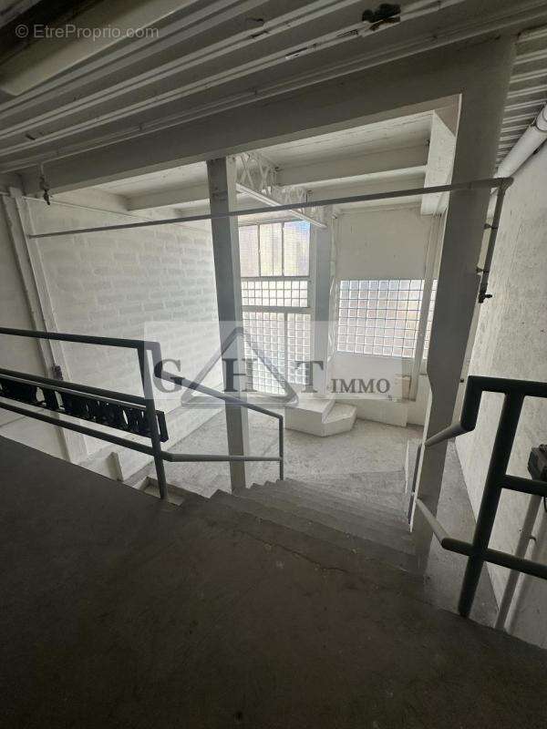 Commerce à IVRY-SUR-SEINE