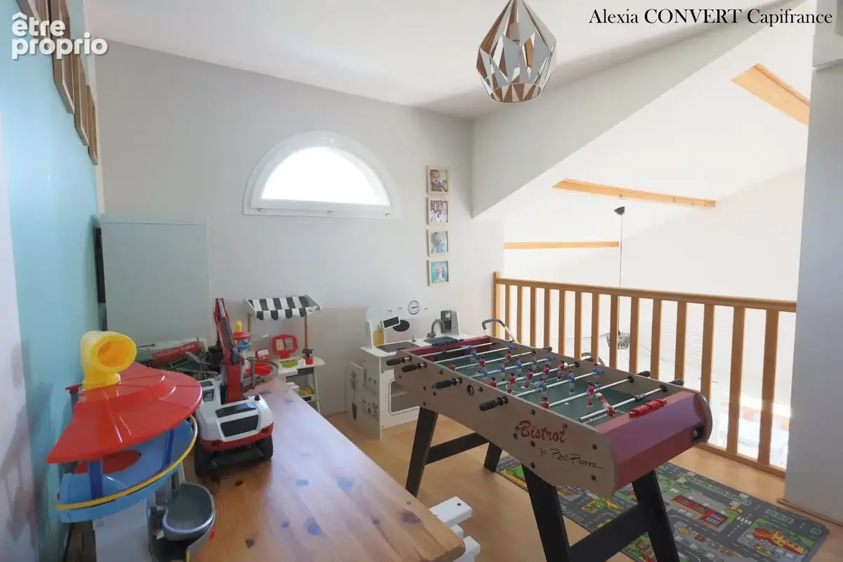Maison familiale 5 pièces 135m² + terrain 1200m² CURTAFOND - photo 15