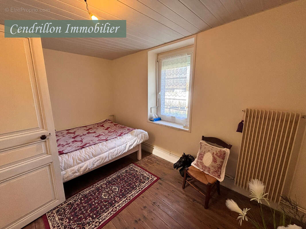 Maison à BOSMOREAU-LES-MINES