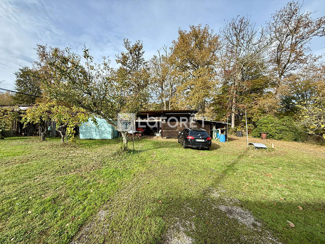 Maison à SAINT-MICHEL-DE-RIEUFRET