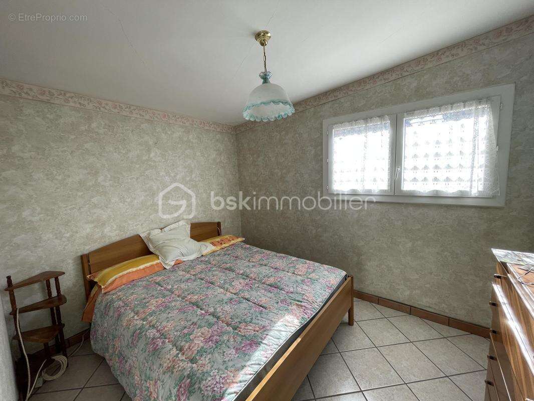 Maison composé de 2 logements Type T3 (Quartier Mont D'Or) - photo 13