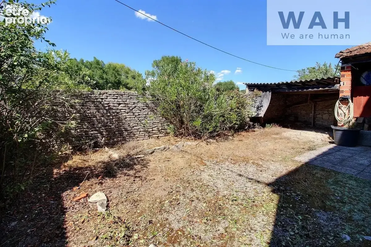 Vente maison de village avec jardin garage et cave à pompign - photo 5